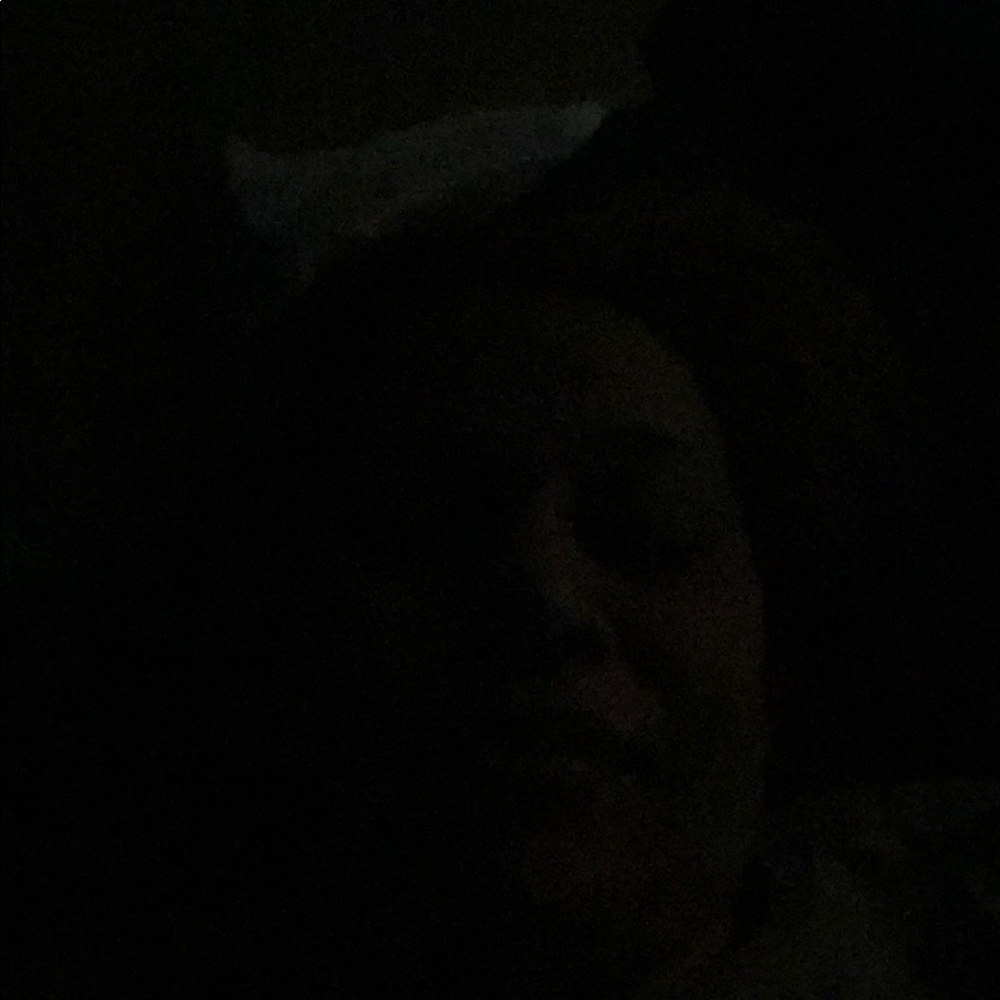 Meet your Posher, Claudia